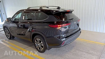 2023 Toyota Highlander XLE - miniatura 6