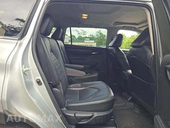 2023 Toyota Highlander XLE - miniatura 17