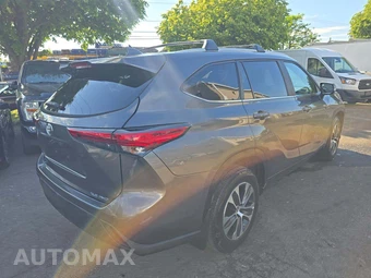 2023 Toyota Highlander XLE - miniatura 3