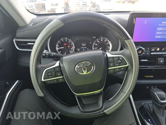 2023 Toyota Highlander XLE - miniatura 10