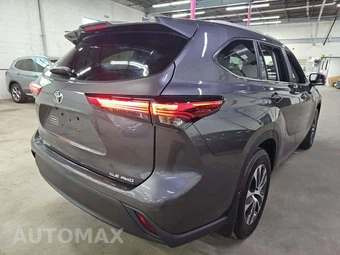 2023 Toyota Highlander XLE - miniatura 3