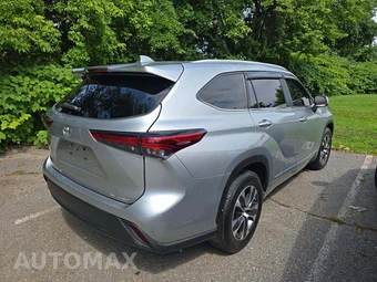 2023 Toyota Highlander XLE - miniatura 3