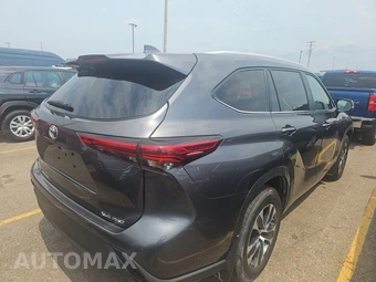 2023 Toyota Highlander XLE - miniatura 4
