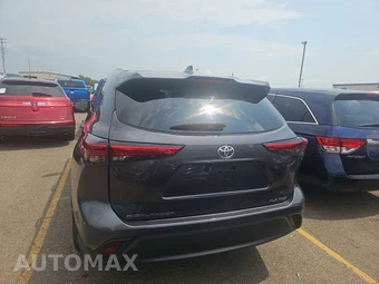 2023 Toyota Highlander XLE - miniatura 5