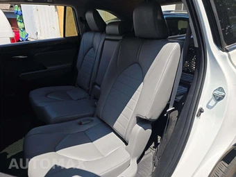 2023 Toyota Highlander XLE - miniatura 13