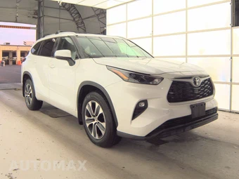 2023 Toyota Highlander XLE - miniatura 3