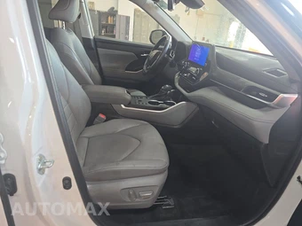 2023 Toyota Highlander XLE - miniatura 8