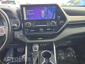 2023 Toyota Highlander XLE - miniatura 7