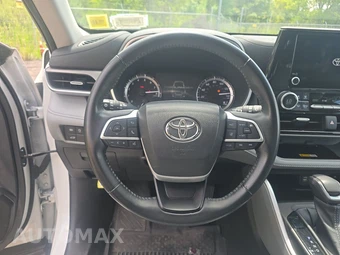 2023 Toyota Highlander XLE - miniatura 10