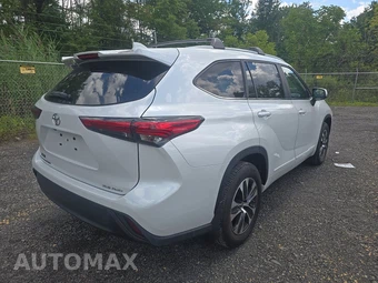 2023 Toyota Highlander XLE - miniatura 4