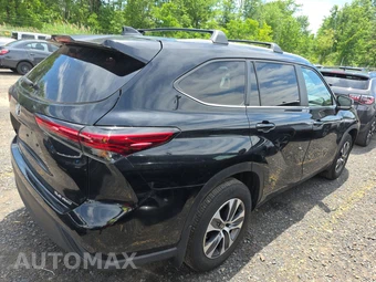 2023 Toyota Highlander XLE - miniatura 4