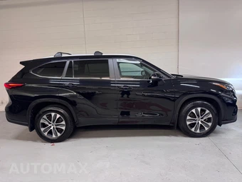 2023 Toyota Highlander XLE - miniatura 2