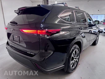 2023 Toyota Highlander XLE - miniatura 3