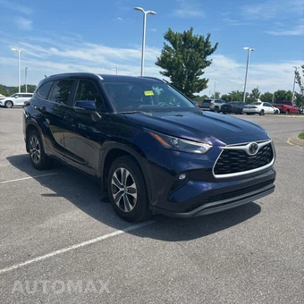 2023 Toyota Highlander XLE - miniatura 3