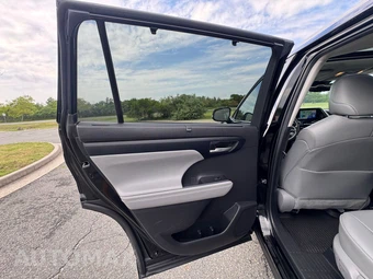 2023 Toyota Highlander XLE - miniatura 24