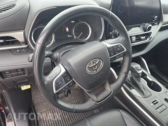 2023 Toyota Highlander XLE - miniatura 10