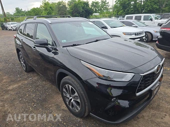 2023 Toyota Highlander XLE - miniatura 3