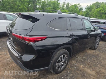 2023 Toyota Highlander XLE - miniatura 4