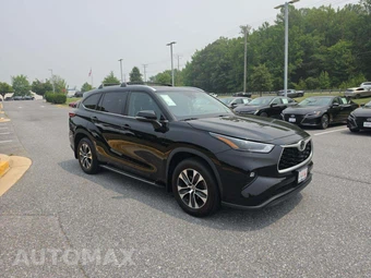 2023 Toyota Highlander XLE - miniatura 4