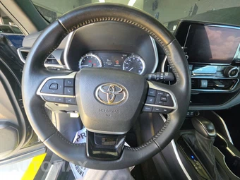 2023 Toyota Highlander XSE - miniatura 10
