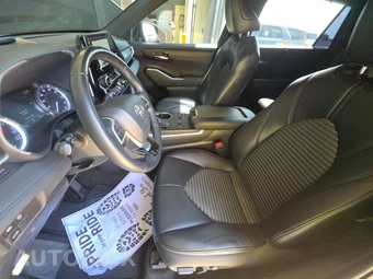 2023 Toyota Highlander XSE - miniatura 7