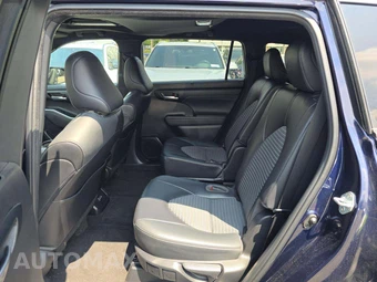 2023 Toyota Highlander XSE - miniatura 13
