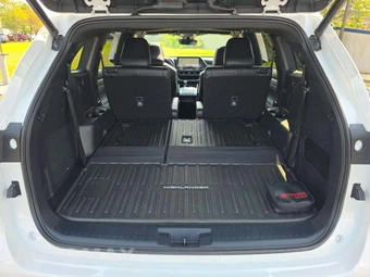 2023 Toyota Highlander XSE - miniatura 12