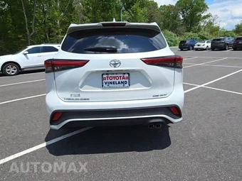 2023 Toyota Highlander XSE - miniatura 4