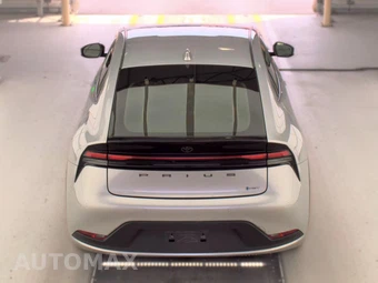 2023 Toyota Prius LE - miniatura 5