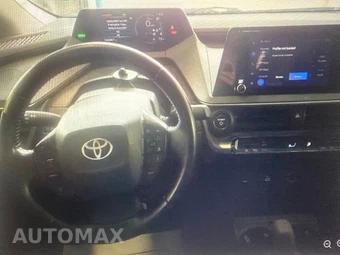 2023 Toyota Prius LE - miniatura 9