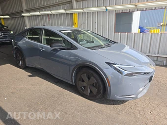 2023 Toyota Prius LE – miniatura 3