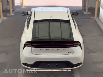 2023 Toyota Prius LE - miniatura 5
