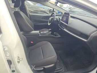 2023 Toyota Prius LE - miniatura 8