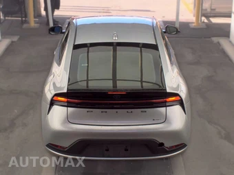 2023 Toyota Prius LE – miniatura 5