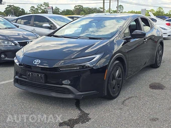 2023 Toyota Prius LE