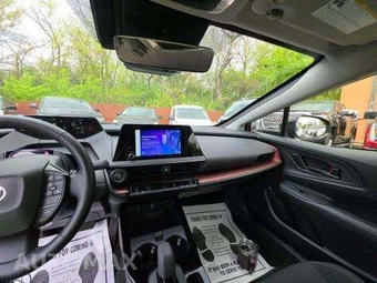 2023 Toyota Prius Prime SE - miniatura 10
