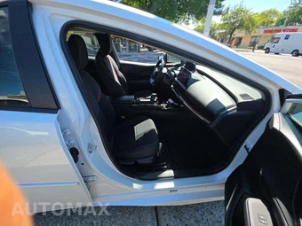 2023 Toyota Prius Prime SE - miniatura 18