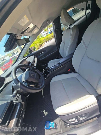 2023 Toyota Prius XLE - miniatura 3