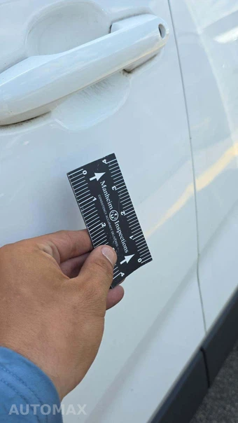 2023 Toyota RAV4 Hybrid LE – miniatura 24