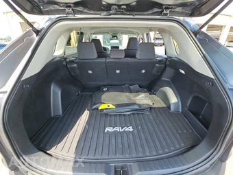 2023 Toyota RAV4 Hybrid LE - miniatura 16