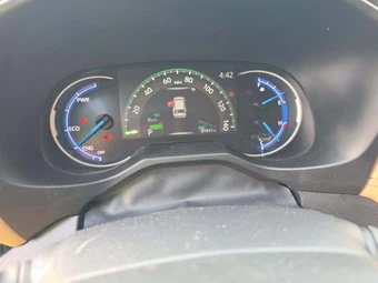 2023 Toyota RAV4 Hybrid LE - miniatura 9