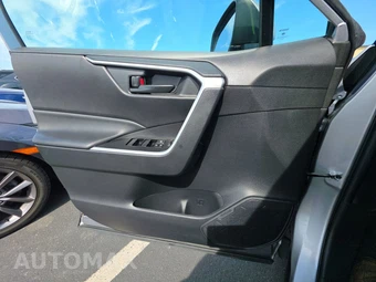 2023 Toyota RAV4 Hybrid LE - miniatura 9