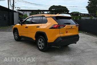 2023 Toyota RAV4 Hybrid LE - miniatura 5