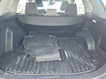 2023 Toyota RAV4 Hybrid XLE - miniatura 17