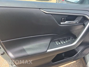 2023 Toyota RAV4 Hybrid XLE - miniatura 9