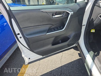 2023 Toyota RAV4 Hybrid XLE - miniatura 9