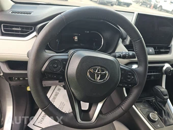 2023 Toyota RAV4 Hybrid XLE - miniatura 10