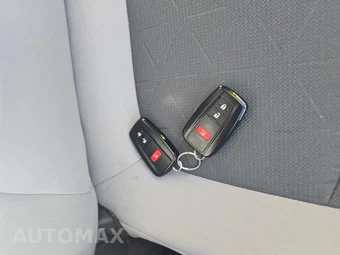 2023 Toyota RAV4 Hybrid XLE - miniatura 14