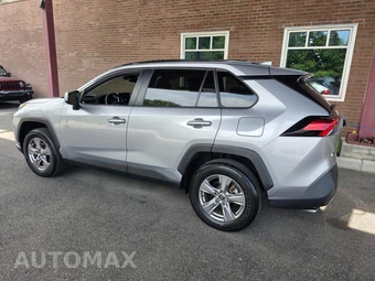2023 Toyota RAV4 Hybrid XLE - miniatura 13