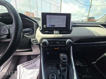2023 Toyota RAV4 Hybrid XLE - miniatura 7